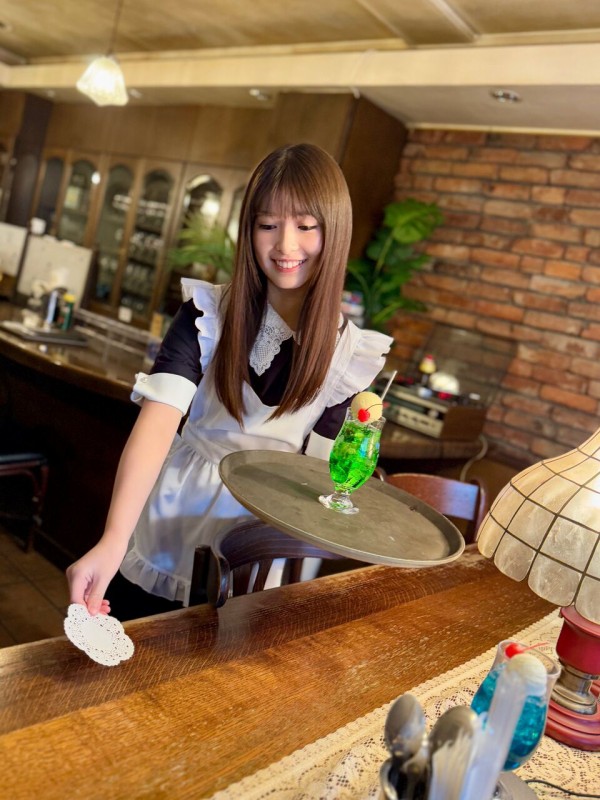 小川彩】裏表紙【グラビアチャンピオンVOL.8 2025/4/30発売】 : 乃木坂
