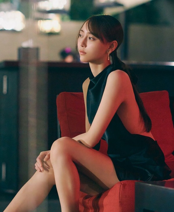 弓木奈於】天使だったのか【1st写真集 2024/7/23発売】 : 乃木坂方丈記
