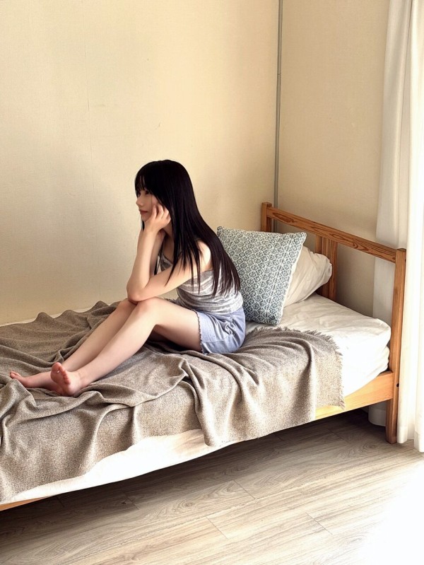 岡本姫奈】裏表紙【BOMB2025年4・5月号 2025/3/7発売】 : 乃木坂方丈記