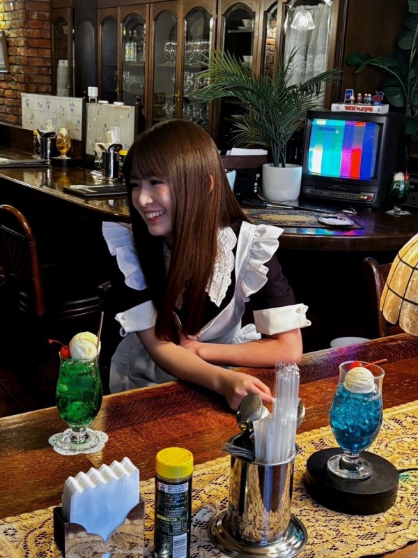 小川彩】裏表紙【グラビアチャンピオンVOL.8 2025/4/30発売】 : 乃木坂