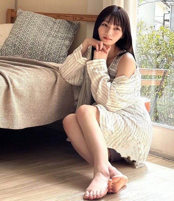 岡本姫奈】裏表紙【BOMB2025年4・5月号 2025/3/7発売】 : 乃木坂方丈記