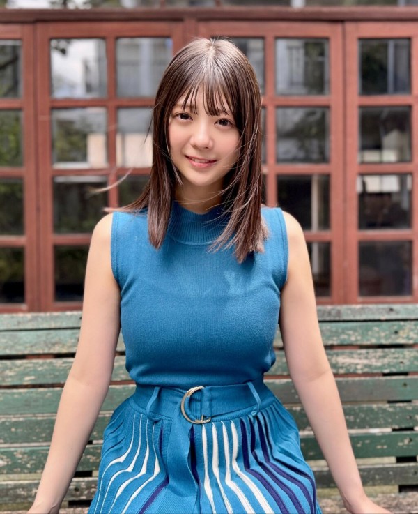 冨里奈央】表紙【週刊少年チャンピオン 40号 2025/9/4発売】 : 乃木坂