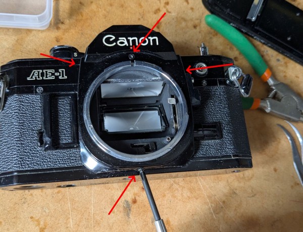 Canon AE-1のファインダを掃除する : ねこめしのジャンクカメラ