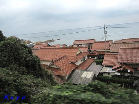 山陰本線の車窓から日本海を望む ４ 山口県萩市へ 益田駅 東萩駅 ９月の山陰の旅 23 かやのうち 蒼穹のトラベラー 関東 西日本の旅