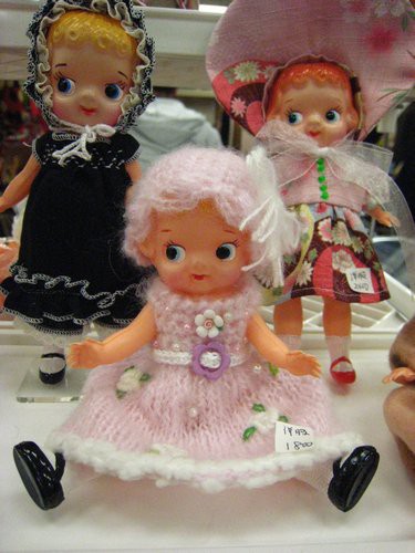 えま、ブローチとセルロイド人形のセット えま様専用、ブローチと