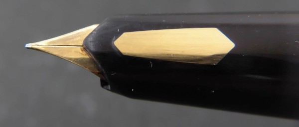 PILOT 14K 首軸象嵌・金張りキャップの高級仕様 : 万年筆おやじの備忘録