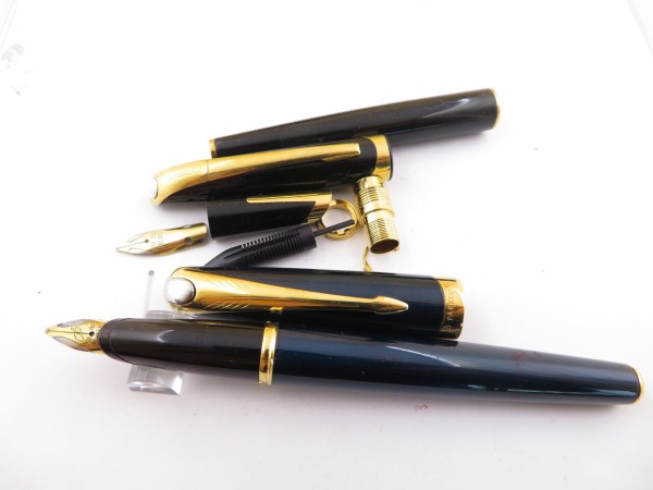 PARKER パーカー 万年筆 エリプス ペン先18k 750 ネーム入り グリーン
