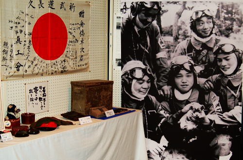 嗚呼、万世陸軍飛行場 : 怪傑！ド・エリート男爵！