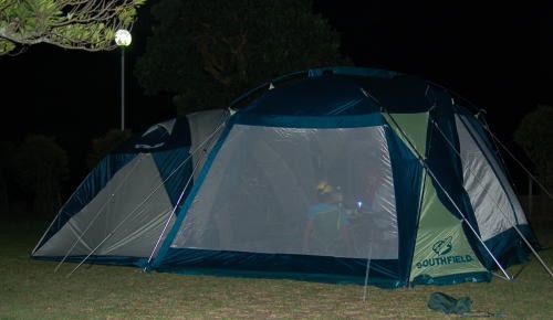 我 新兵器を投入せり 国分キャンプ海水浴場 其ノニ 怪傑 ド エリート男爵