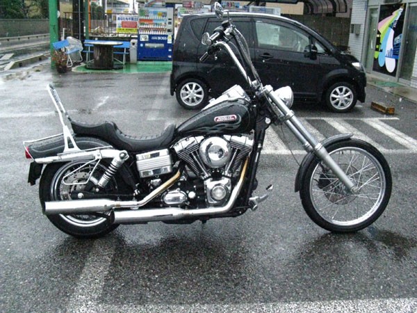 2007年式FXDWG ショートキックスタンドに交換！ : HarleyDavidsonパーツディストリビューター ネオファクトリー &  カスタムショップ ネオガレージブログ