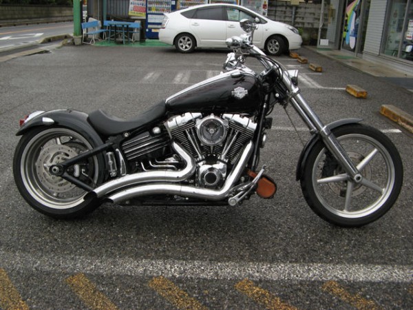 2010年式FXCWC ソフテイル・ロッカーCのタンクアップその他!! : HarleyDavidsonパーツディストリビューター ネオファクトリー  & カスタムショップ ネオガレージブログ