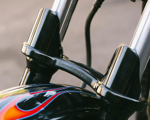フォークブレース : HarleyDavidsonパーツディストリビューター