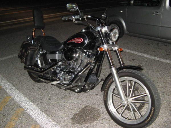 2006年式FXDL ダイナ・ローライダー ウィンドシールド取付作業