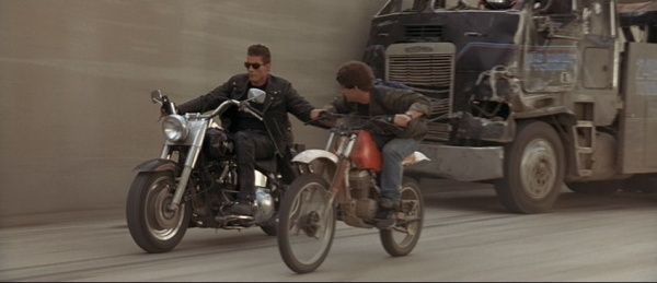 ターミネーター:新起動/ジェニシスとハーレー : HarleyDavidson