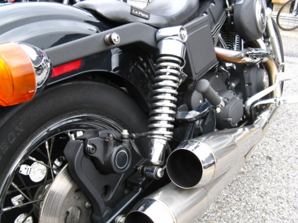 1999年式 FXDXダイナスーパーグライドスポーツ リアショック交換