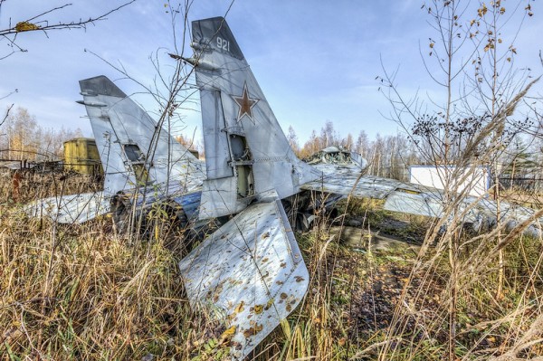 廃墟 ロシアの戦闘機や戦闘ヘリの墓場 Mig 23 Mig 21 Mig 29 Mi 24 旧ネタサイトz 移転済み