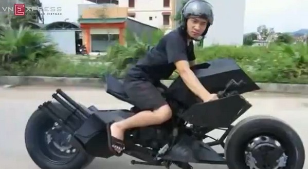 画像あり ベトナム人が作ったバットマン風バイク Batpod が凄いと話題 旧ネタサイトz 移転済み