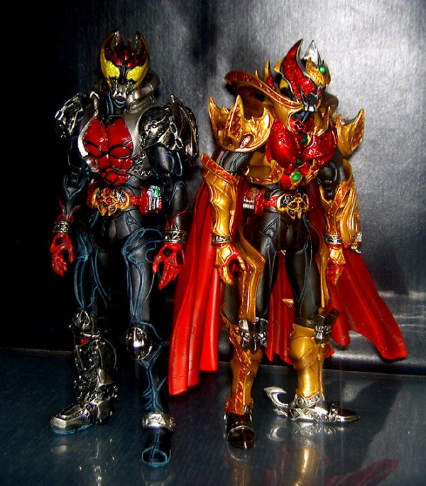 Amazon.co.jp: 魂ウェブ限定 S.I.C. 仮面ライダーキバ