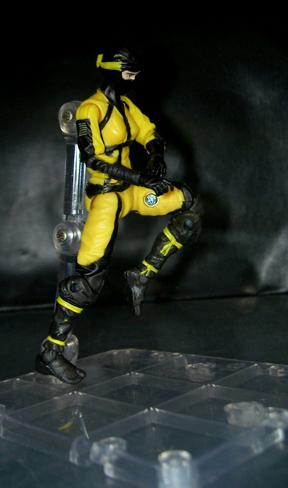 3.75インチ GIジョー:金 嵐影/ くノ一 (Yellow Ninja