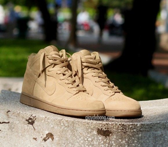 nike dunk apc