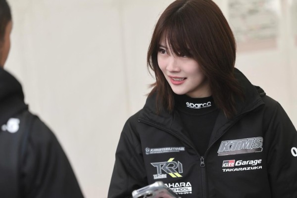 【画像】浜田美波に似てるJKレーサーが発見される