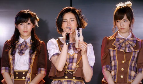 14 NO.22 プレイボーイ 渡辺麻友 島崎遥香 塚本まり子 AKB48