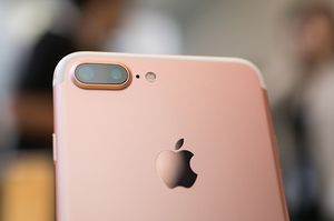 盗撮されてた Iphoneの カメラ乗っ取り が恐ろしい ニュースづくし