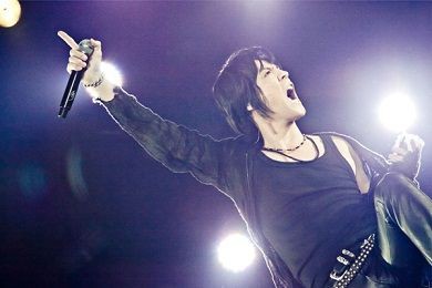 元boowyの氷室京介がライブ活動を休止を発表 このまま引退か ニュースとエンタメのスクープ速報