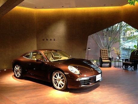 日本一お洒落な高級中古車ショールーム Graz を紹介 スパ速