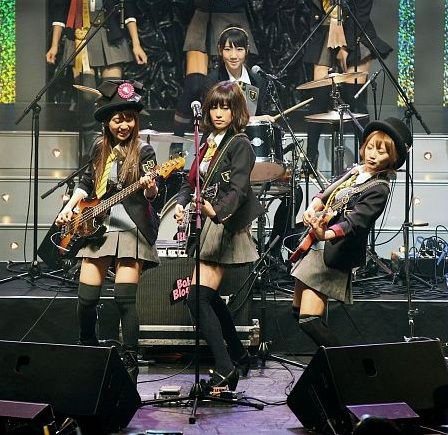 ａｋｂ４８ 生バンド演奏を披露するも下手過ぎる件 画像と動画有 ニュースパラダイス