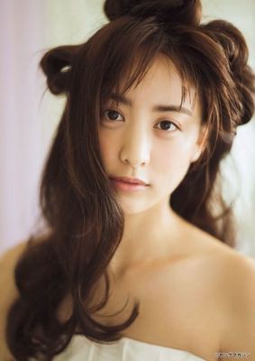 山本美月 岡田准一を公開処刑 顔の大きさが違いすぎたか ニューストゥデイ