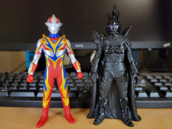 中国限定ソフビ 超決戦 ウルトラマンメビウス フェニックス