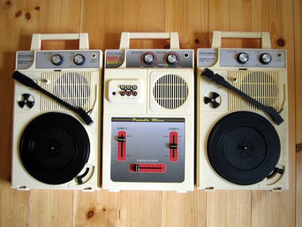 コロンビア ポータブルレコードプレーヤー - 家具 コロンビア ポータブルレコードプレーヤー - 家具