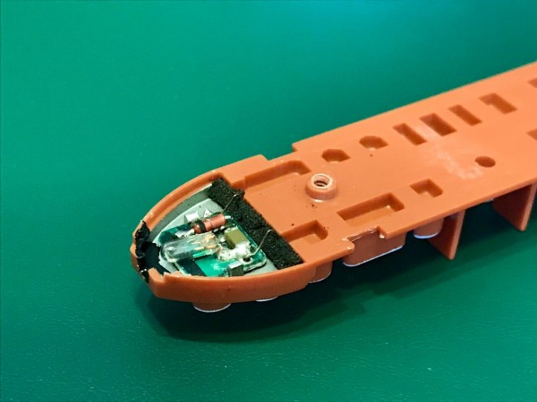 マイクロエース「テンイ8（あじあ号）」のテールライト点灯化に挑み