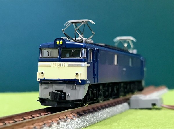 トミックスの「EF60形」とマイクロエースの「EF61形」を並べてみました