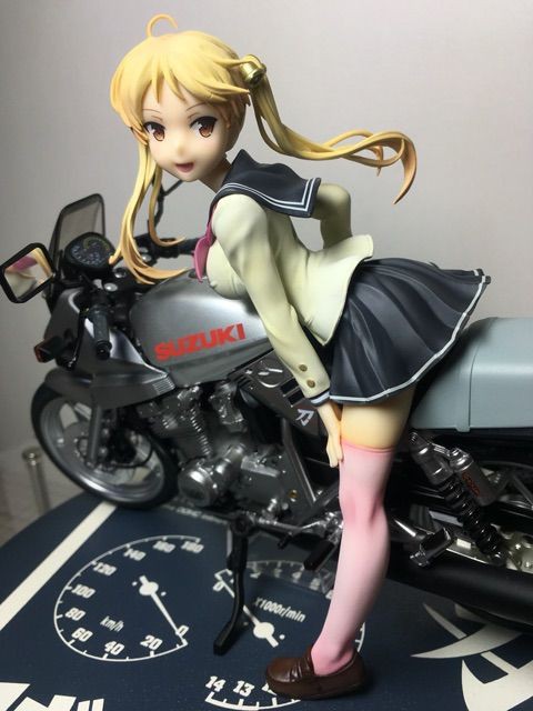 ばくおん!! 鈴乃木凜&GSX400Sカタナ 1/10 完成品フィギュア ばくおん!! 鈴乃木凜&GSX400Sカタナ 1/10 完成品フィギュア