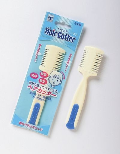 髪の毛が伸びて 理髪店 美容院へ行くにはまだ早い 髪の毛をちょっと切りたい時 減らしたい時にお手軽にセルフカットができる便利な商品があります ニッケンかみそり公式ブログ