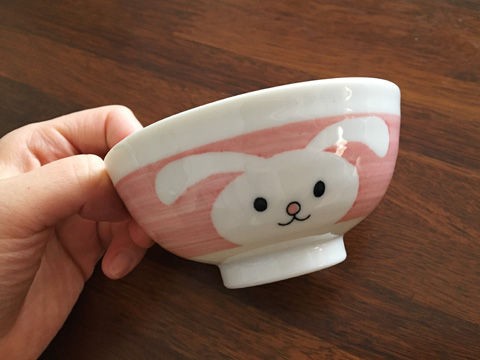 生後243日目 セリアのウサギ柄のお茶碗 やっと見つけたぁ 私の直感的育児