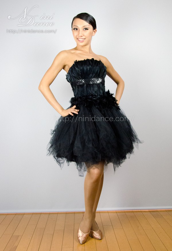 LP031黒羽根とチュール裾のミニパーティドレス : 社交ダンスウェア ...