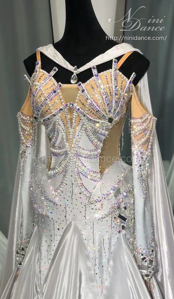 社交ダンス★新作★パーティー★レッスン★オリジナル★ドレス★メタリックシルバー Garuda SHOP レディース社交ダンス衣装 競技ドレス ワルツドレス高級品