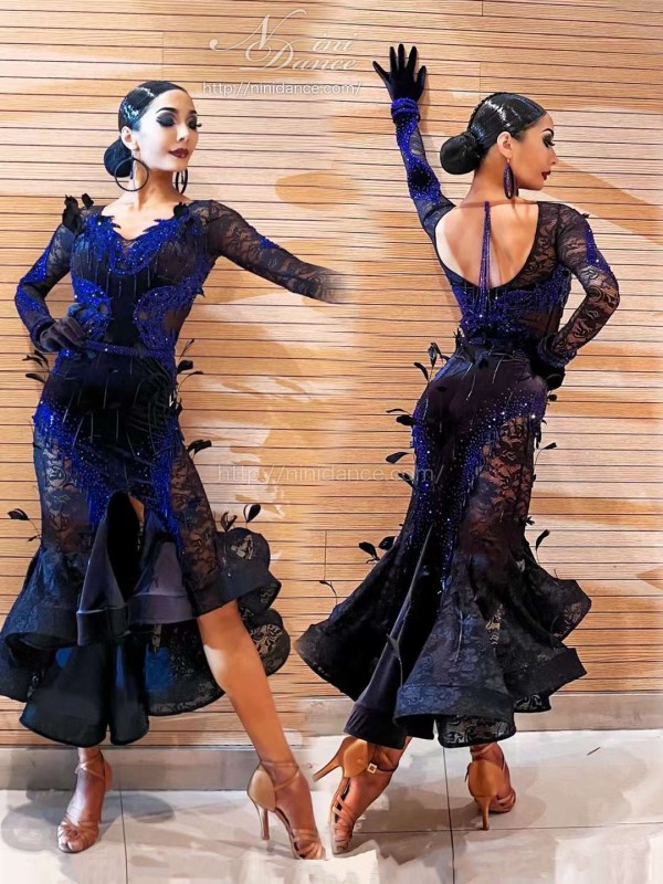 D1079黒＆青のフレアロングスカートのラテンドレス : 社交ダンス