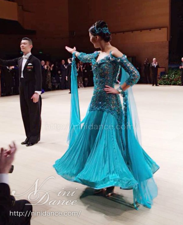 D428世界プロファイナリストの青緑モダンドレス : 社交ダンスウェア 