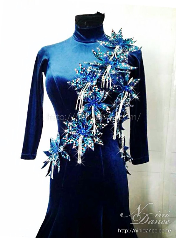 さえら Rain Dance 立体お花モチーフ付 ボアプルオーバー さえら Rain