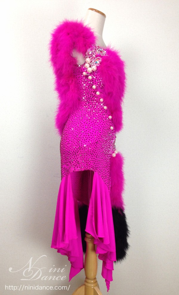 ラテンドレス　ピンク　セキネ 委託】レンタル可・新品同様・社交ダンス・ラテンドレス【L-732