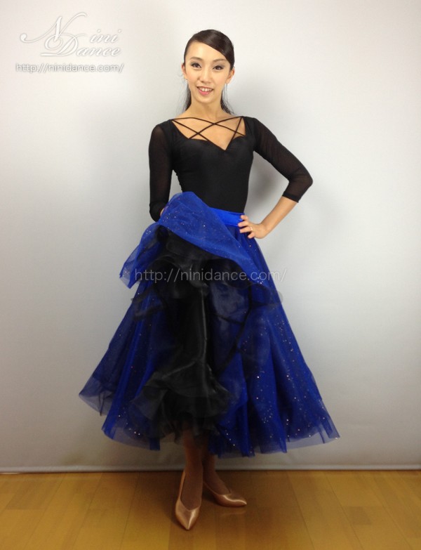 SC028意匠凝らしたレオタードとラメスカートの上下セット : 社交