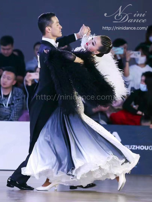 D000最新仕入れの既成品ダンスドレスのご紹介 : 社交ダンスウェアNiniDance