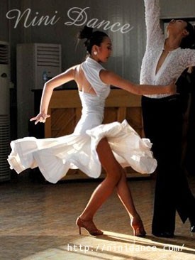 L001白いニーロング丈ラテンスカート : 社交ダンスウェアNiniDance