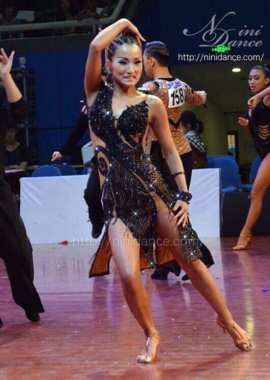 社交ダンス　yun dance ラテン　ドレス　白黒　M位 ab36cd000a5e146e1bd5b08181af27