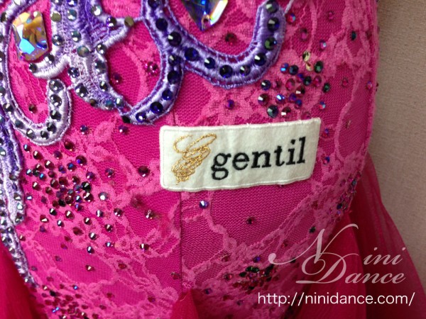 D062濃いピンクと紫モチーフのチュールモダンドレス : 社交ダンス
