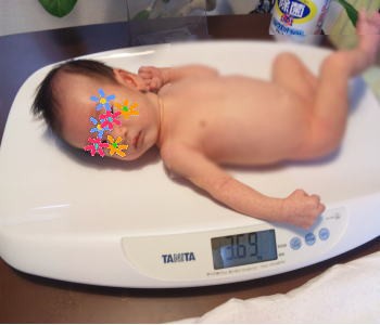 ベビースケール 届きました 赤ちゃん用の体重計 ソフロロジー出産 はじめての妊娠